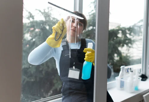 Nettoyage de vitres intérieures et extérieures au Fel